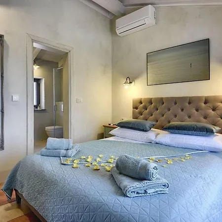 Azur Comfortable Villa